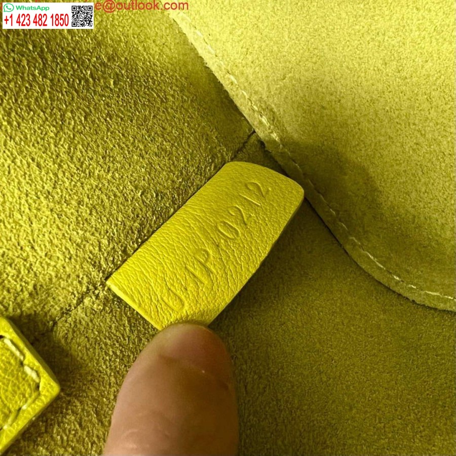 Replica Celine 199263 Piccola Scatola Cuir Triomphe In Pelle Di Vitello Liscia Gialla