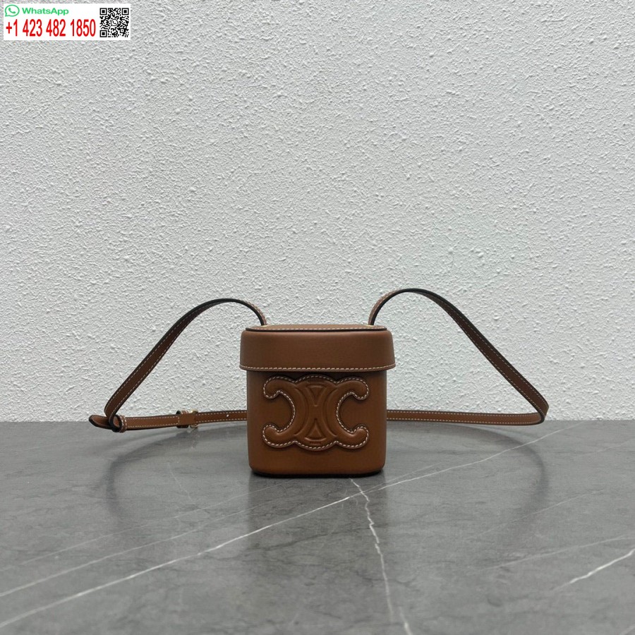 Replika Celine 199263 Kotak Kecil Cuir Triomphe Berbahan Kulit Anak Sapi Tan Yang Halus
