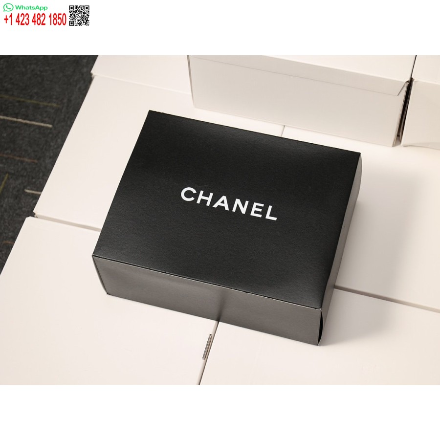 Confezione Regalo Replica Chanel 1:1 Con Borse Repliche Di Polvere Replica E Scatola Originale