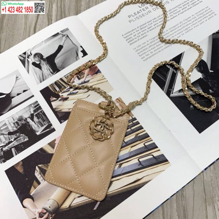 Replica Chanel Top Quality AAA+ 19 In The Fall Of The New Camellias Work The Cards The Card Pack 86068