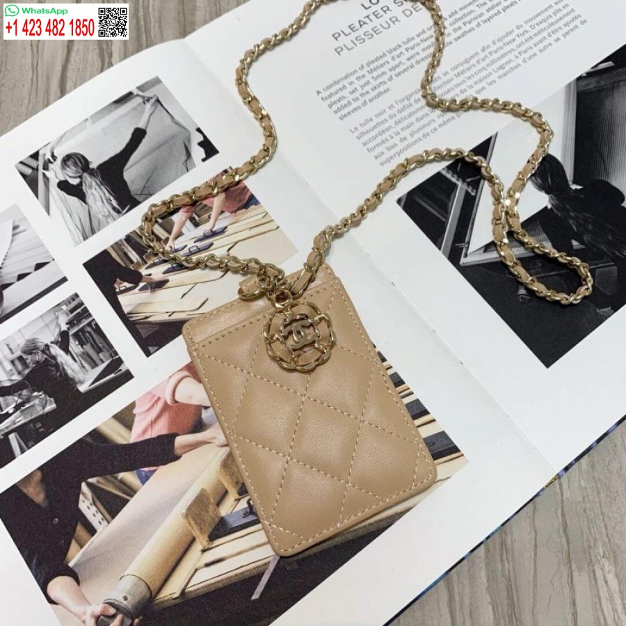 Replica Chanel Top Quality AAA+ 19 In The Fall Of The New Camellias Work The Cards The Card Pack 86068