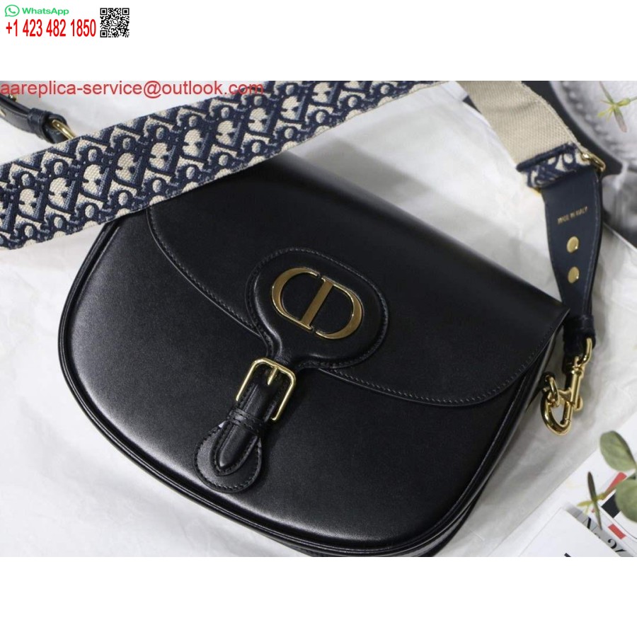 Replica Dior M9320 Stor Dior Bobby Bag Svart Kalveskinn Med Blå Skrå Brodert Stropp