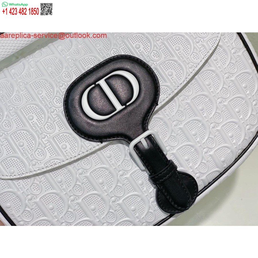 Replika Tas Bobby Dior Medium Perforated M9319 Kulit Anak Sapi Warna Putih Motif Dior Oblique