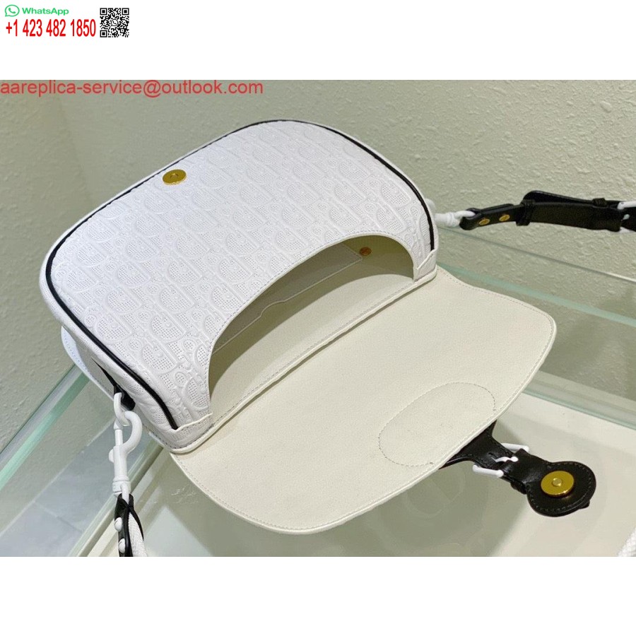 Replika Tas Bobby Dior Medium Perforated M9319 Kulit Anak Sapi Warna Putih Motif Dior Oblique