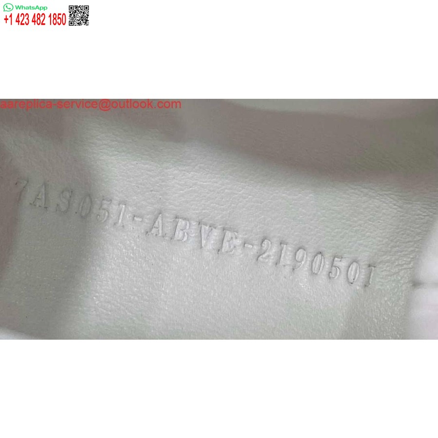 Replica Fendi 7as051 Nano Fendi Första Berlock I Vitt Nappaläder