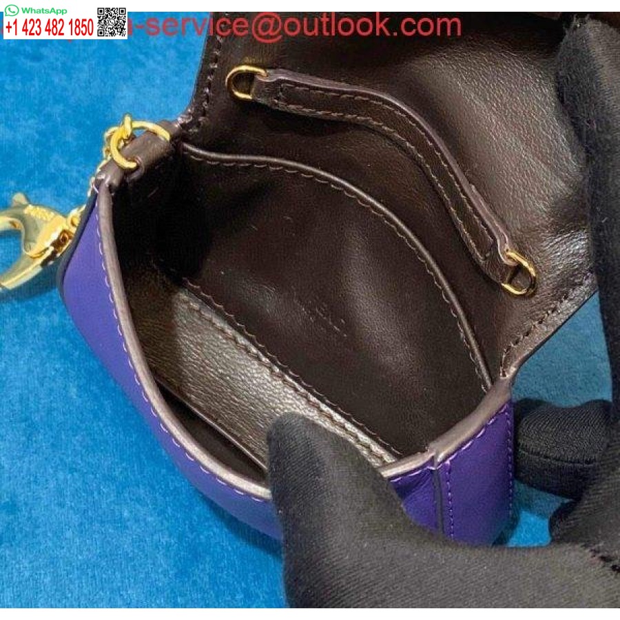 Replica Fendi 7ar844 Nano Baguette Berlock Lila Nappaläder