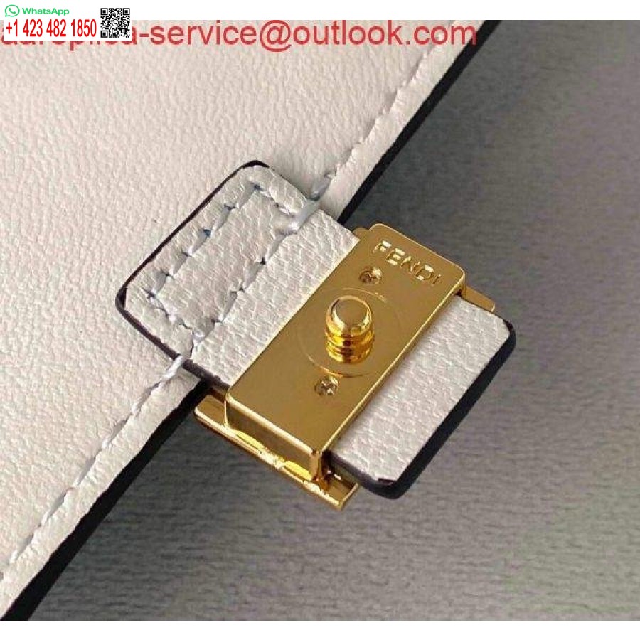 Replica Fendi 7ar844 Nano Baguette Berlock Blått Nappaläder