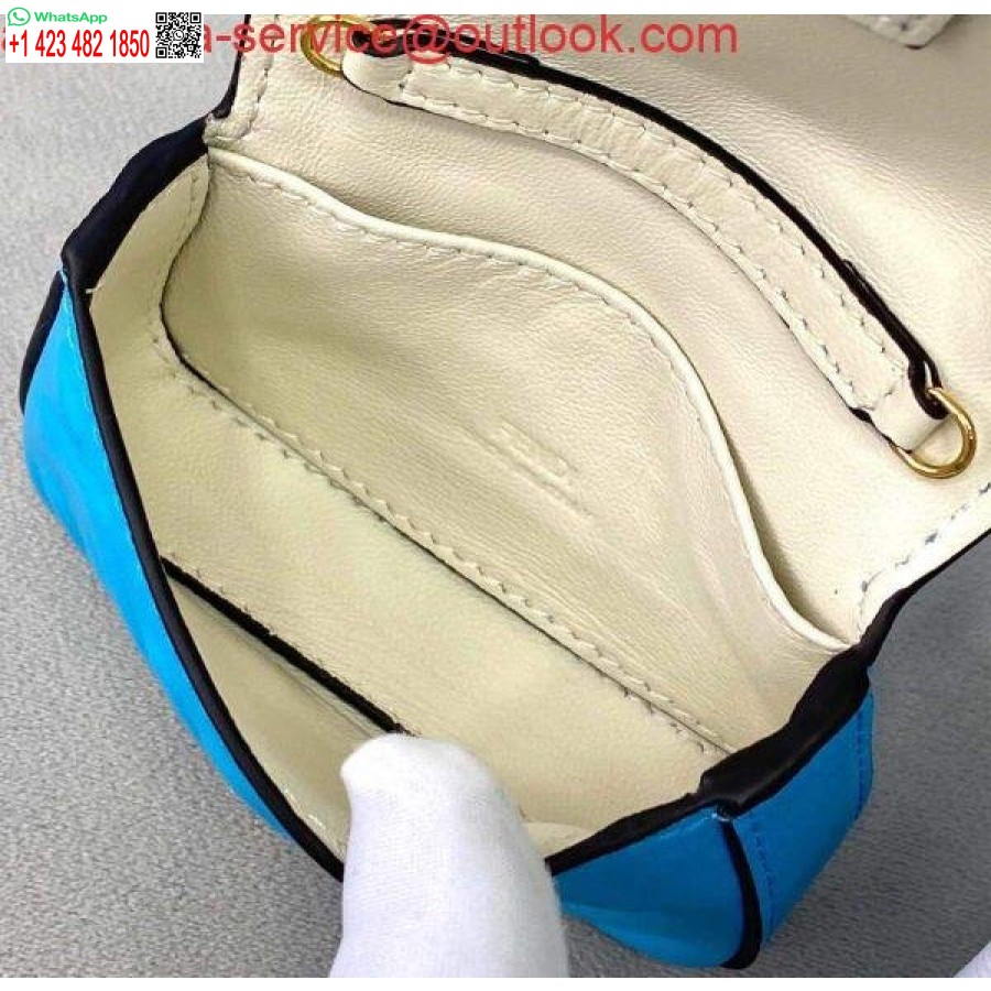 Replica Fendi 7ar844 Nano Baguette Berlock Blått Nappaläder