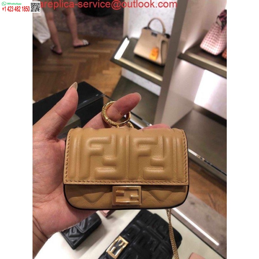 Replica Fendi 7ar844 Nano Baguette Berlock Aprikos Nappa Läder