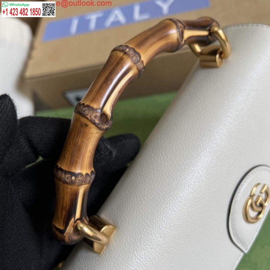 Реплика Gucci 675795 Мини-сумка Gucci Diana белая