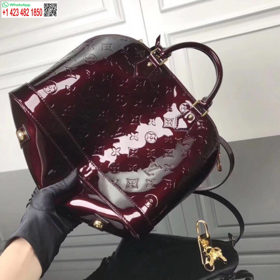 реплика Louis Vuitton Alma Pm чанта монограм Vernis M91611 Blv610