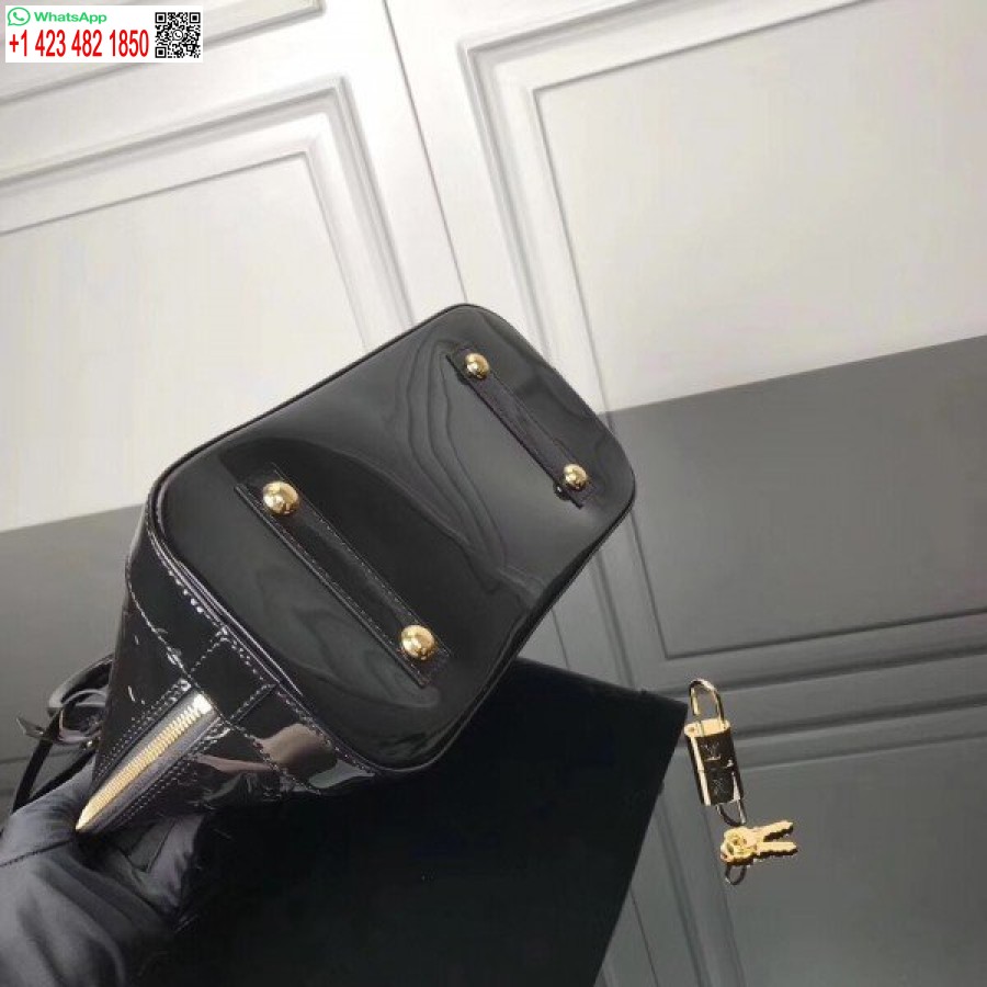 реплика Louis Vuitton Alma Pm чанта монограм Vernis M90185 Blv611