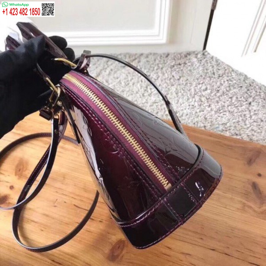 Replika Louis Vuitton Alma Bb Táska Monogram Vernis M91678 Blv612