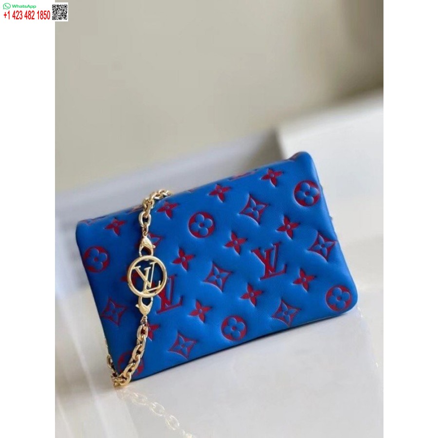 Реплика синей сумки Louis Vuitton Coussin M80743 Blv708