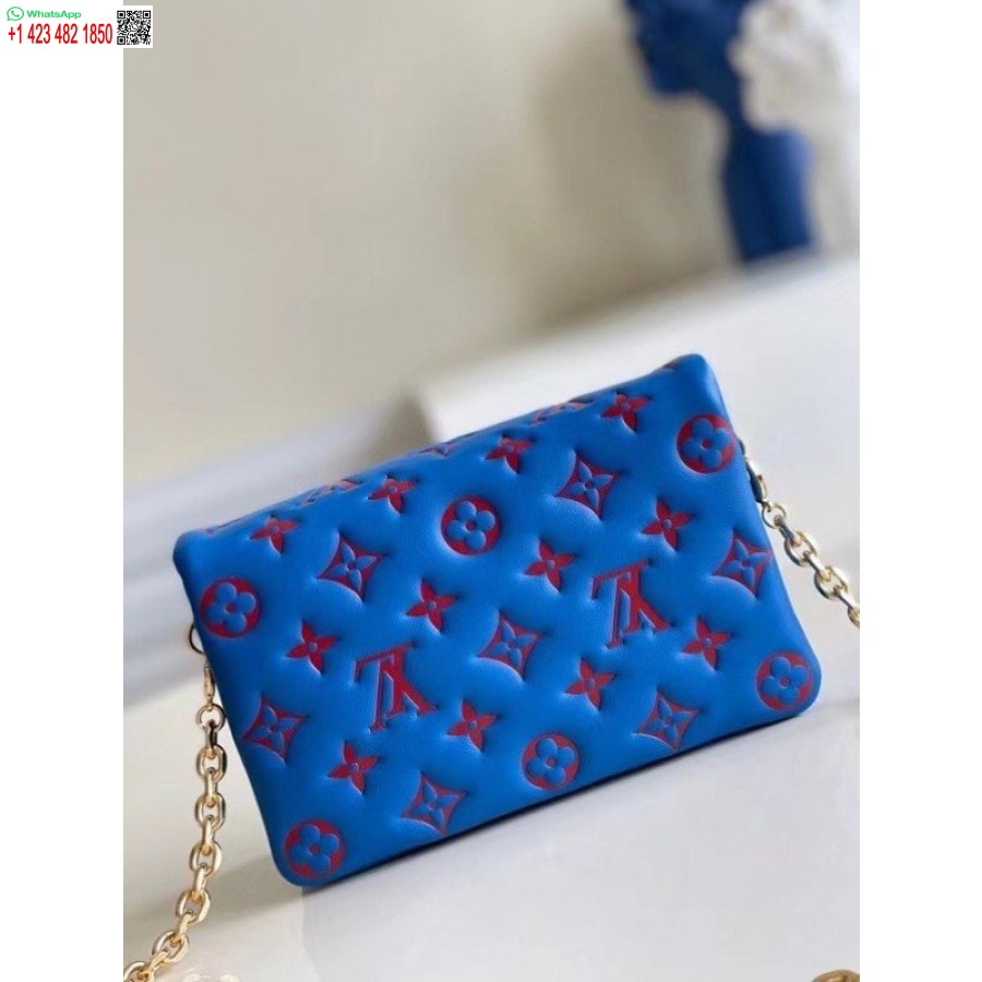 Реплика синей сумки Louis Vuitton Coussin M80743 Blv708