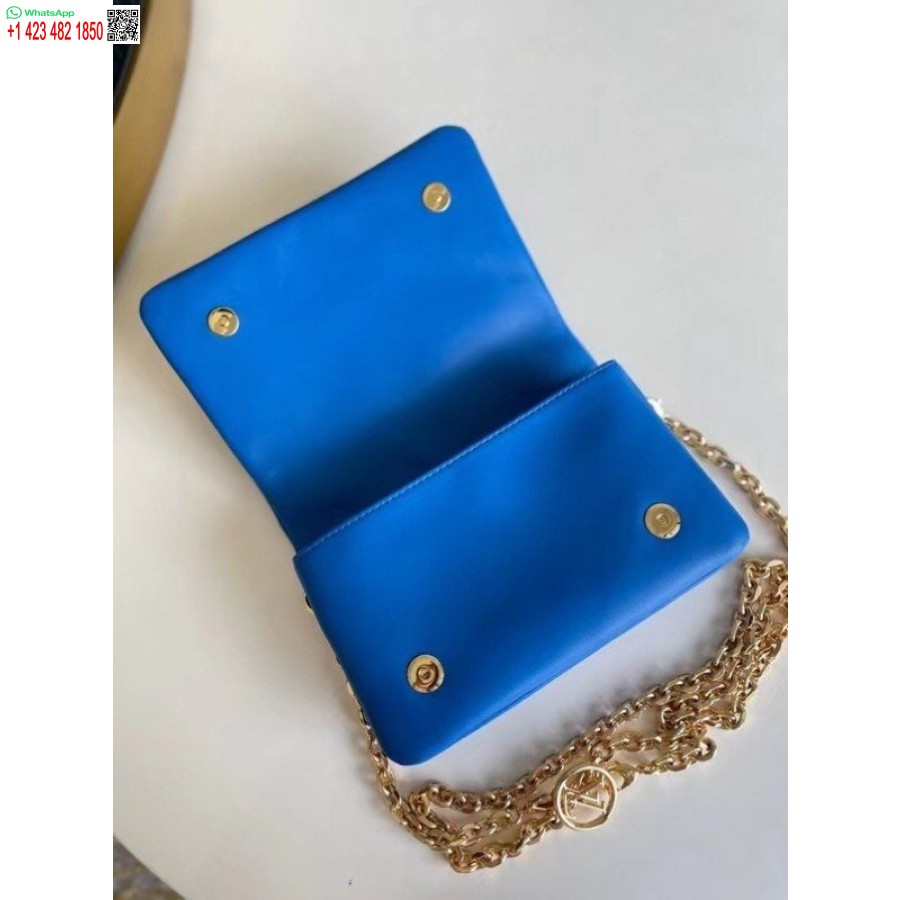 Реплика синей сумки Louis Vuitton Coussin M80743 Blv708