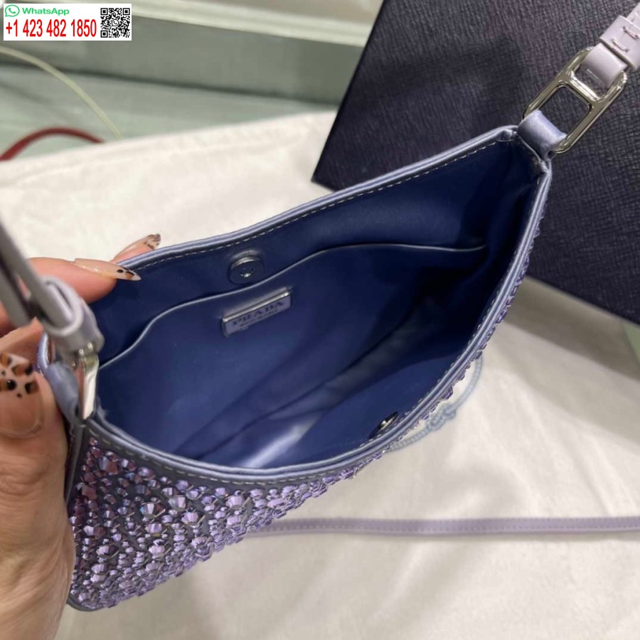 Replica Prada 1bc169 Prada Cleo Satiinilaukku Violetilla Applikaatiolla