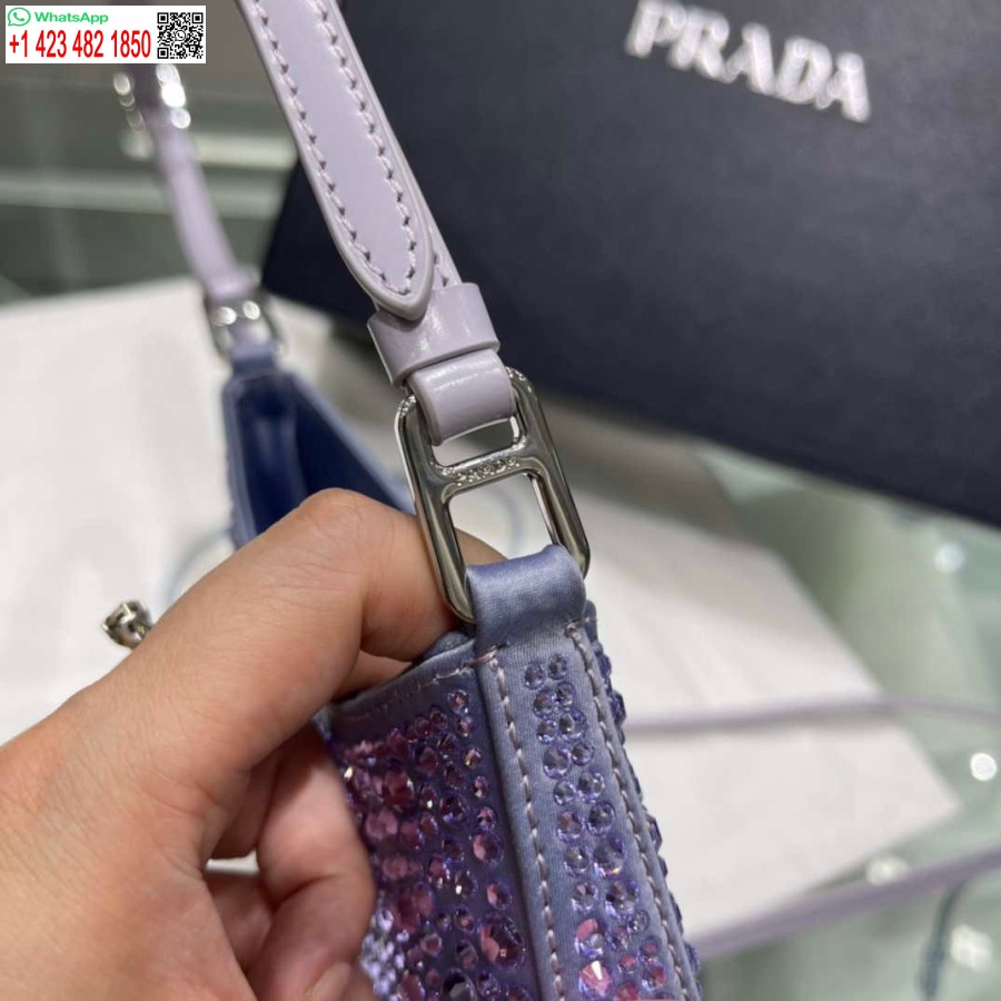 Replica Prada 1bc169 Prada Cleo Satiinilaukku Violetilla Applikaatiolla