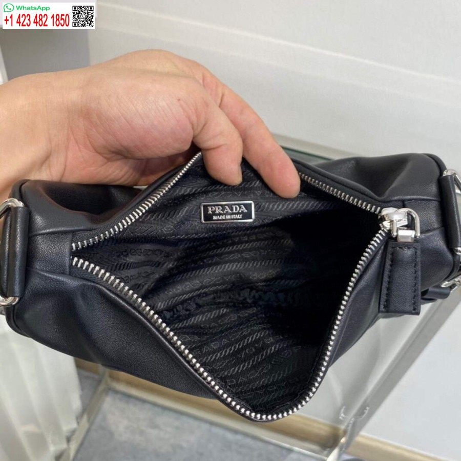 Réplica Prada Couro Prada Bolsa De Ombro Triângulo 1BH190 Preto