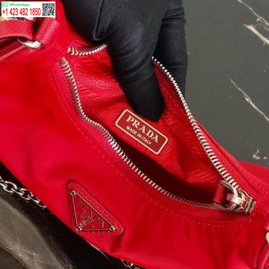 Replica Prada 1BH204 Prada Re-Edition 2005 Nylon Bag Red