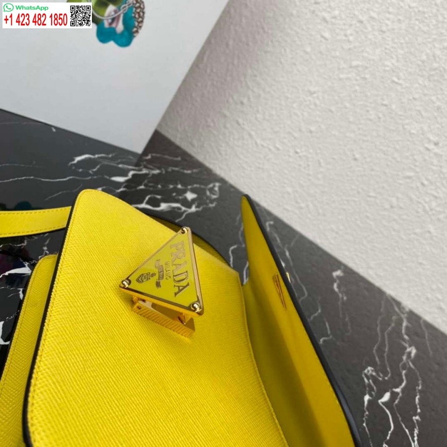 Réplique Prada 1bd320 Prada Emblème Saffiano Sac à Bandoulière Jaune