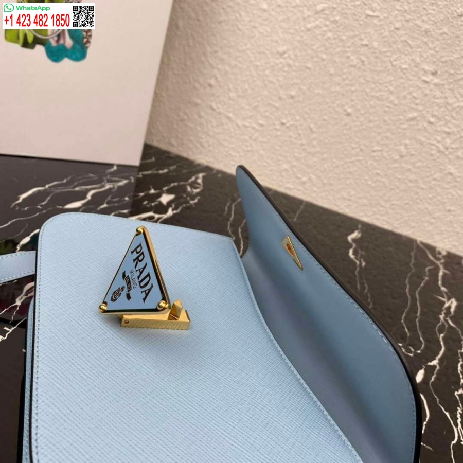 çoğaltma Prada 1bd320 Prada Emblème Saffiano Omuz çantası Açık Mavi