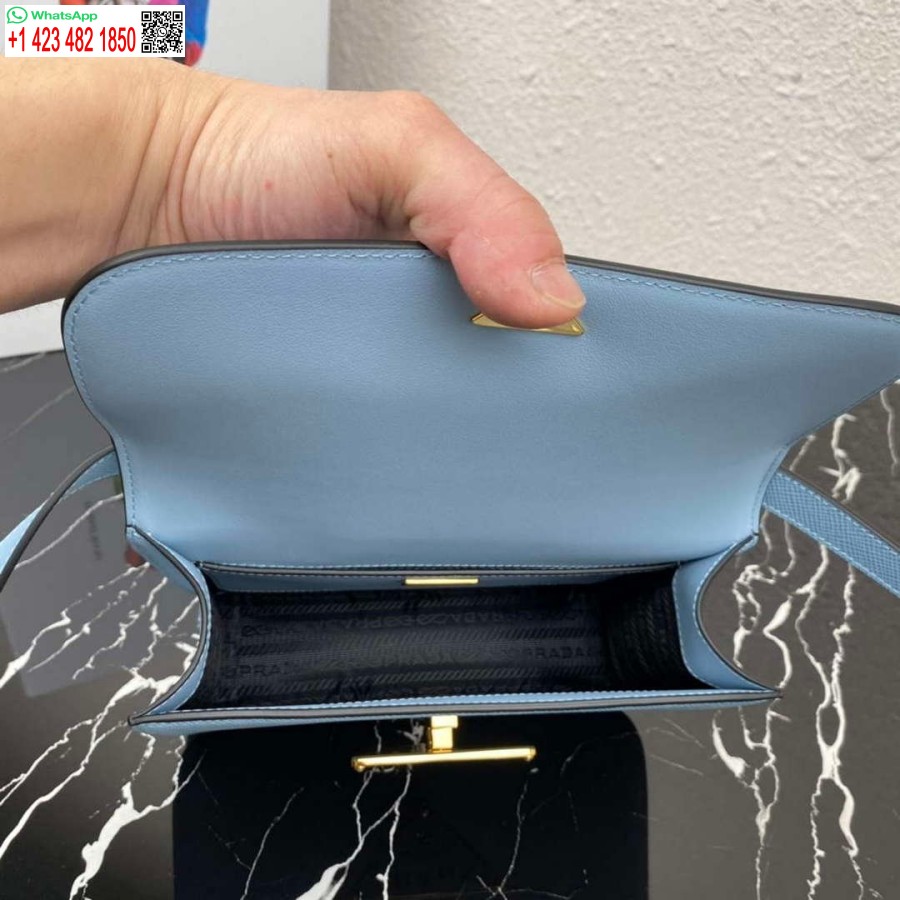 çoğaltma Prada 1bd320 Prada Emblème Saffiano Omuz çantası Açık Mavi