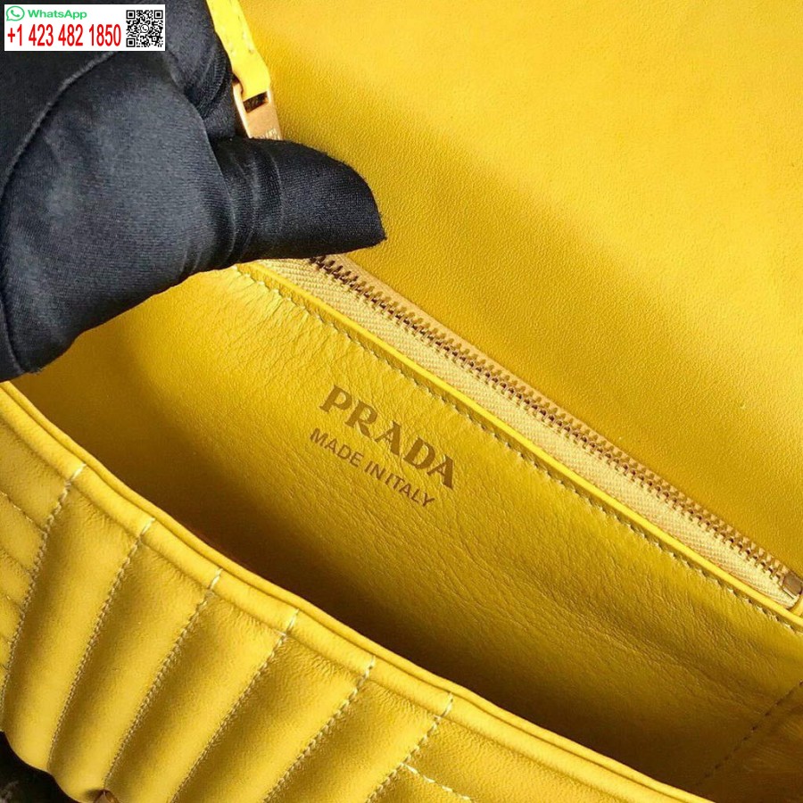 Replika Prada 1bd108 Közepes Bőr Prada Diagramme Bag Sárga