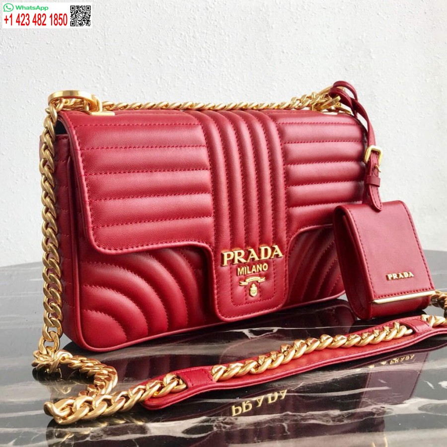 Replica Prada 1bd108 Borsa Media In Pelle Prada Diagramma Rossa